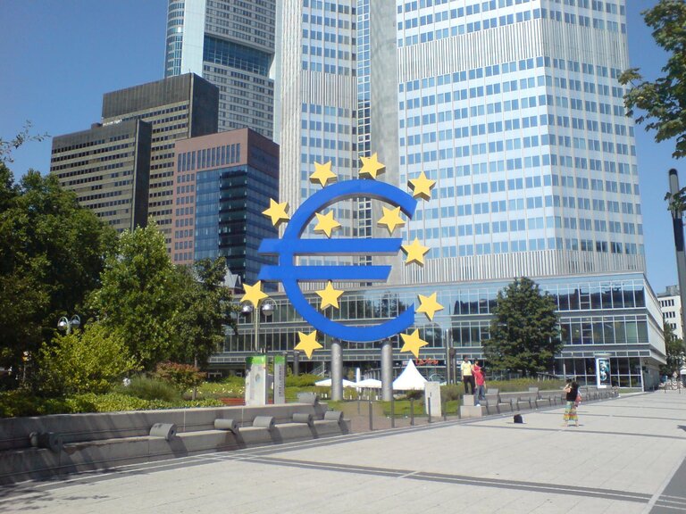 HANSA Klima Referenzen EZB Frankfurt IT Cooling - Klima-, Kälte- oder Lüftungstechnik von HANSA Klima für Industrie & Gewerbe